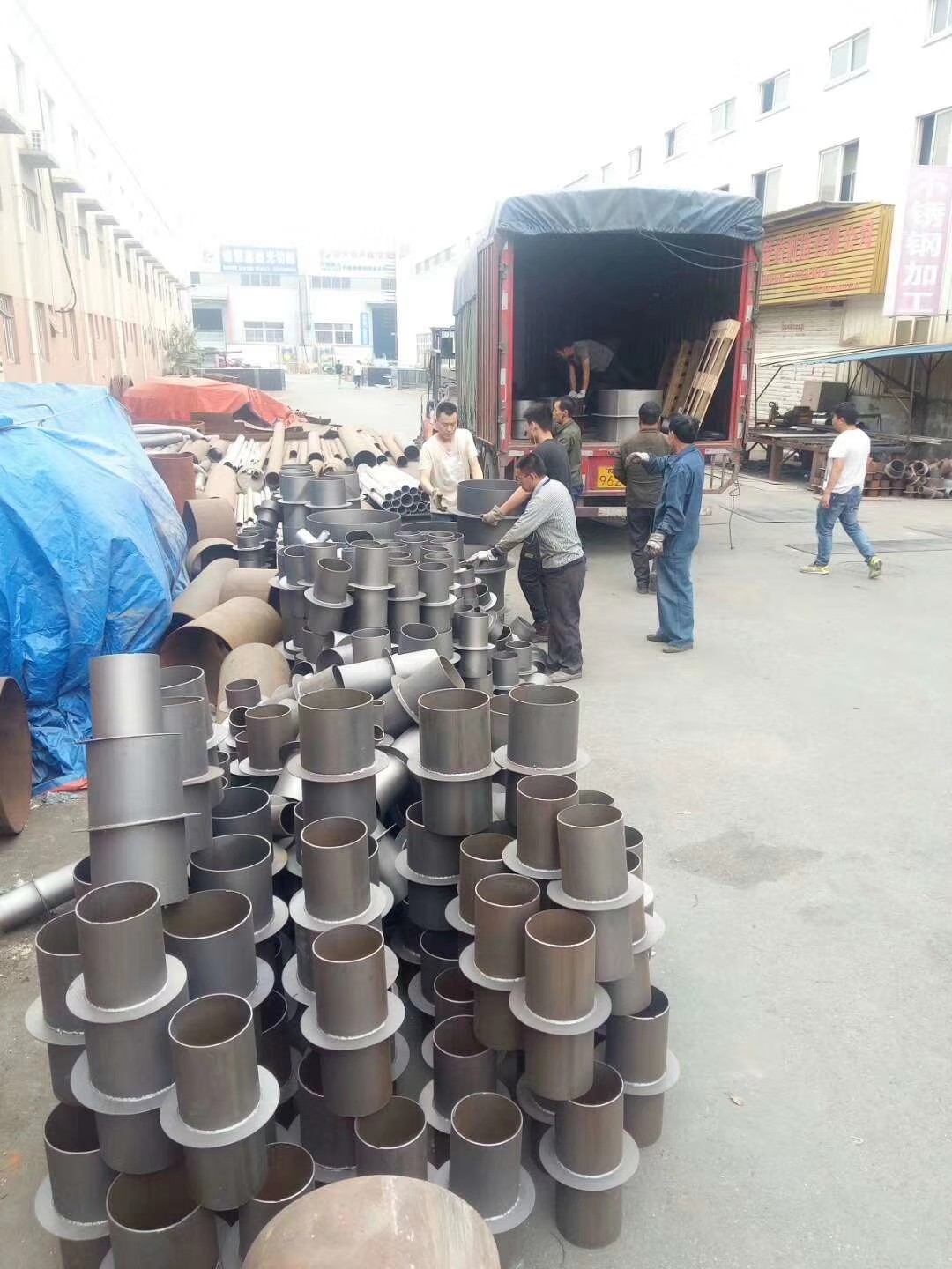 四川客戶定制防水套管發貨現場